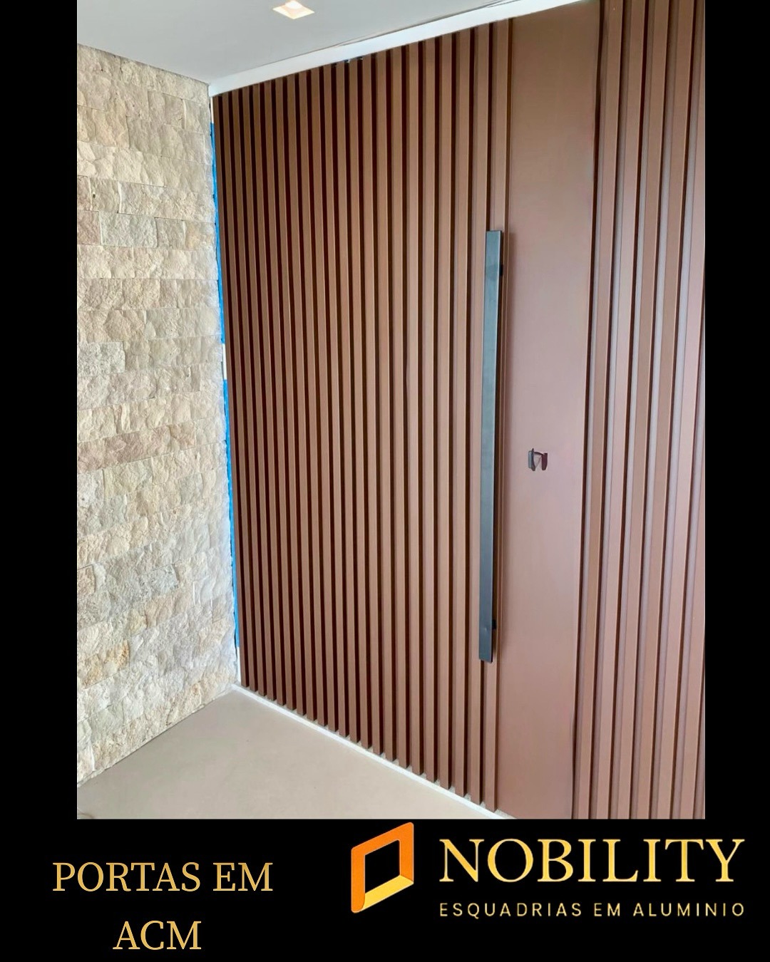 Porta em ACM — modelo 3